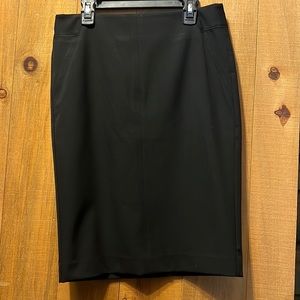 Loft skirt‎